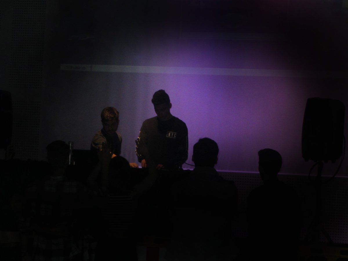 DJCURTOX's tweet photo. Amazing projects are coming... https://t.co/SCZAdJqLRh
