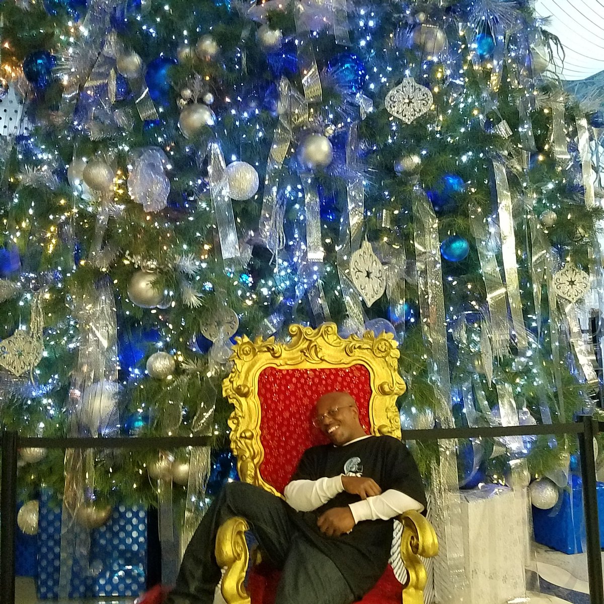 King for a day @ the lions game late post but oh well happy thanksgiving