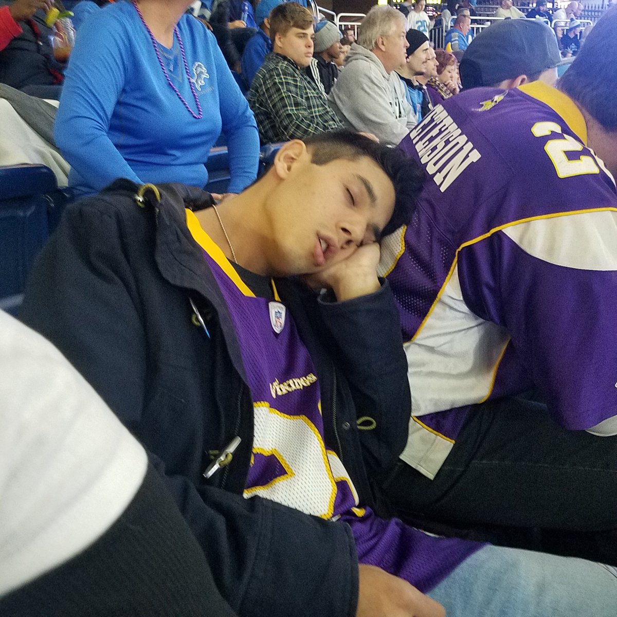 This guy is sleep just like his team lol and this is not a mannequin pose #GoLions