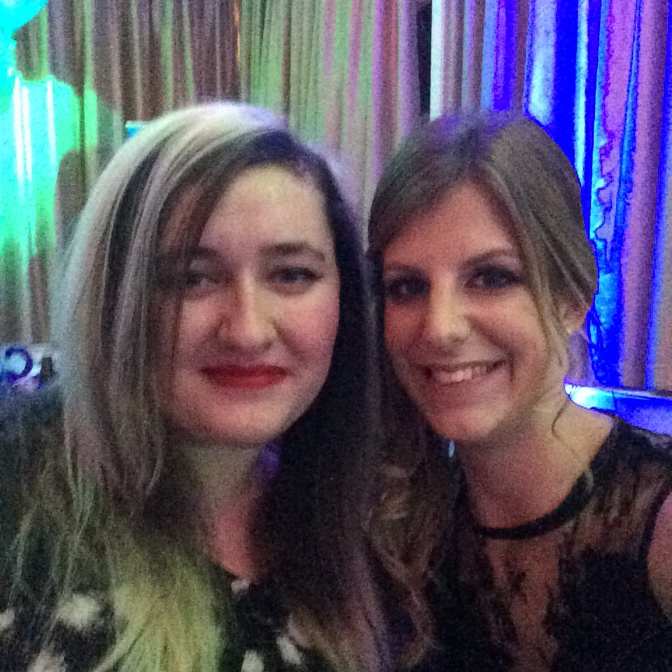 Jess and jenna - anyone recognise Jess?? #gorgeous #mumblerawards