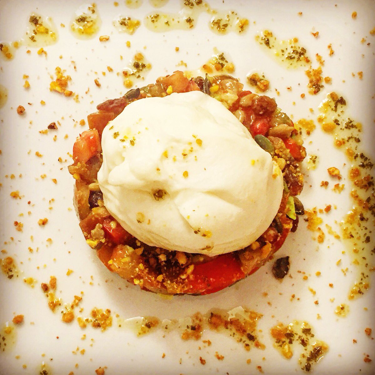 lamerceriarest's tweet photo. Ensalada de tomate kumato y burrata...#lamerceria #najerahistorica #lariojaapetece #tomate #burrata #kumato https://t.co/0zKqtkgtz4