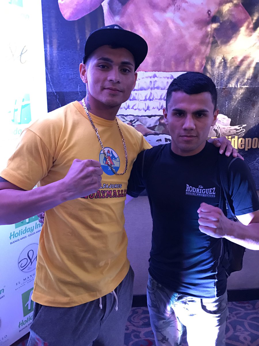 therodriguezbox's tweet photo. Junior Zarate y "TNT Maidana" futuros campeones del Mundo @ChinoMaidana #TRBBOXEO #LRBP #AMALUBRICANTS https://t.co/t2JGOyP7Wm