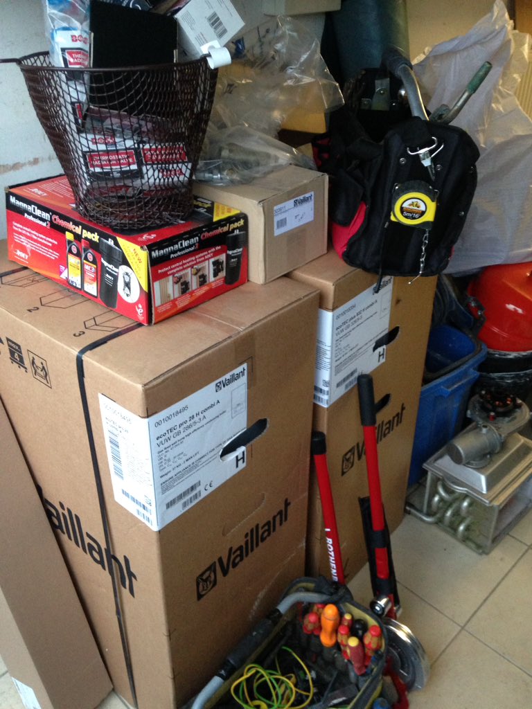 pdinstallations's tweet photo. Vaillantuk#advance Busy weekend!. https://t.co/xcg45HugM1