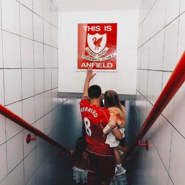 RemarksFootball's tweet photo. Steven Gerrard: "When I die, don't bring me to the hospital. Bring me to Anfield. I was born there and will die there." 🔴👏 https://t.co/AbBSOQB0PU