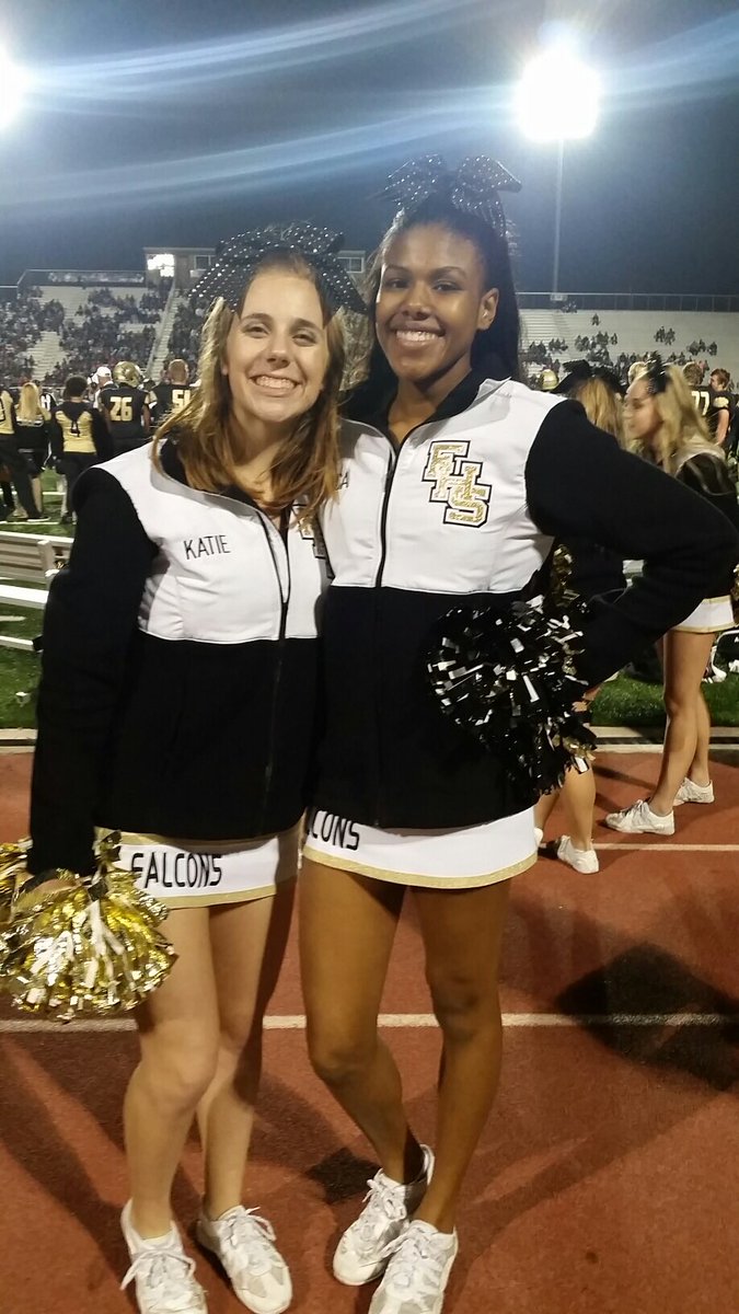 FHSABC_TX's tweet photo. Winn.         0
Foster.       55

1:00 left in 4th quarter
#FalconRoadToState2016 https://t.co/RIrvOwOx1f