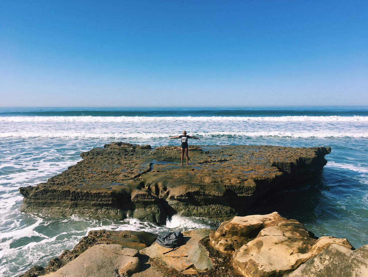 Compass_Q's tweet photo. Nature>Black Friday
#optoutside #REI #lajolla #torreypines #hike #hiking #hikelife #travelphotography #melanin #vsco #vscocam #sandiegolivin https://t.co/BZHi6LFLbS