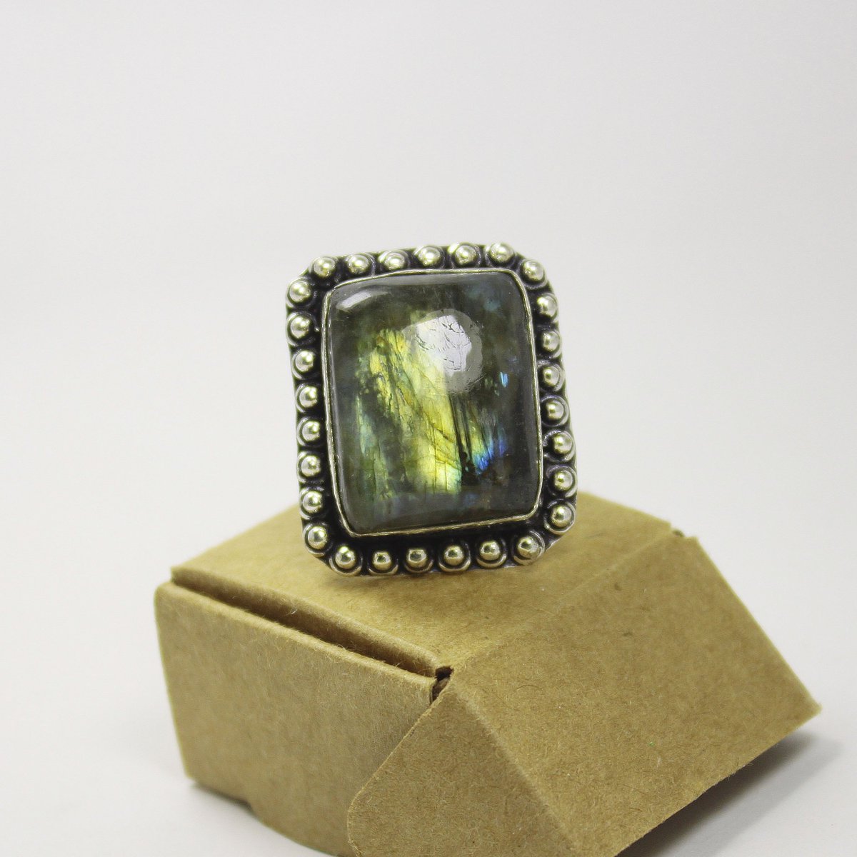 AnimaMundiCryst's tweet photo. #Labradorite #ringsize9 #925sterlingsilver
https://t.co/ZJrIp88sAs
#Squarering #epiconetsy #etsymntt #etsyaaa #anniversarygift #uniquegift https://t.co/gtoiX7zkZe