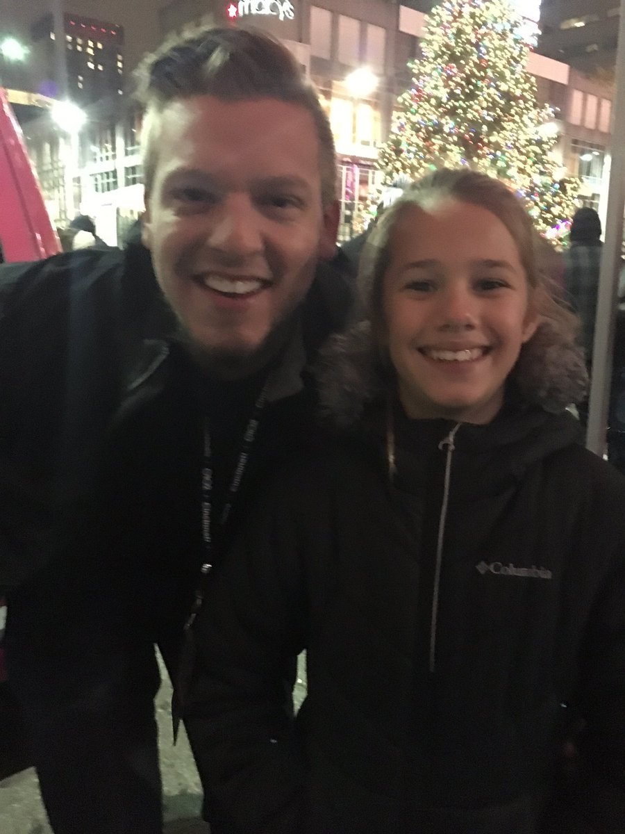 Mwads_16's tweet photo. Hanging with my new buddy @q102jonjon at #LightUpTheSquare2016 at @MyFountainSqr https://t.co/AkZBEJteb0