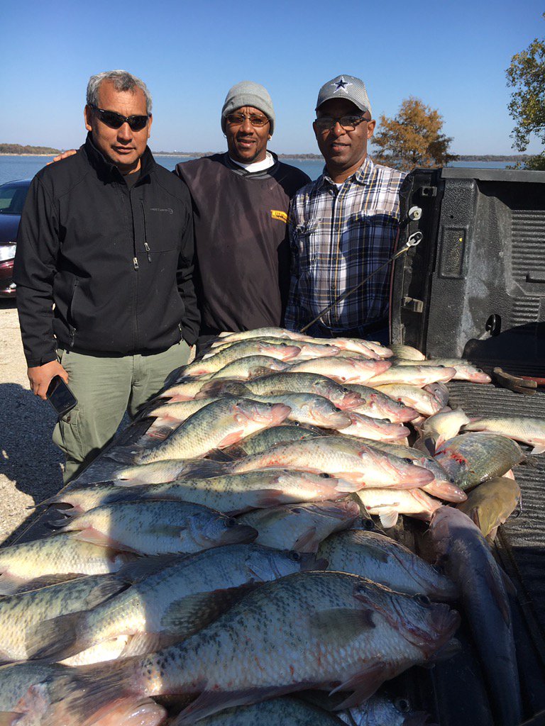 GuideHancock's tweet photo. Nice fall bite this morning. #Texas Crappie #north wind #big bite baits #jig-fishing https://t.co/Iefymik6IB