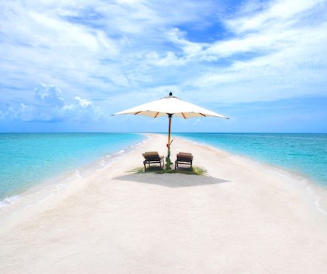 luxurytravel's tweet photo. Stunning properties for a warm-weather winter vacation https://t.co/OzaXl624rF https://t.co/xGTgkxiwj2