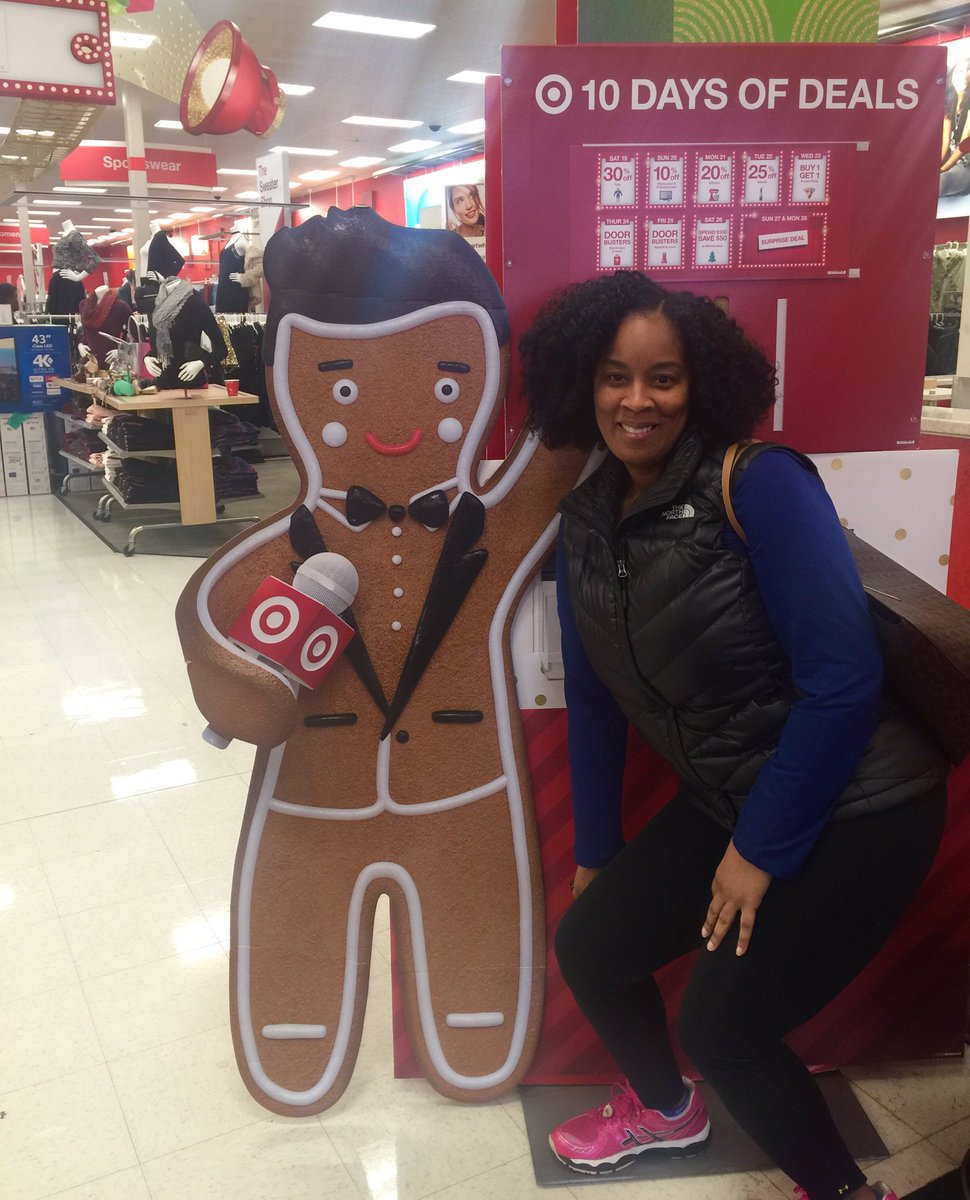 BlueHoneyHill's tweet photo. Kickin it with #Gingerbreadington @TargetDeals https://t.co/cpd3ithMm2