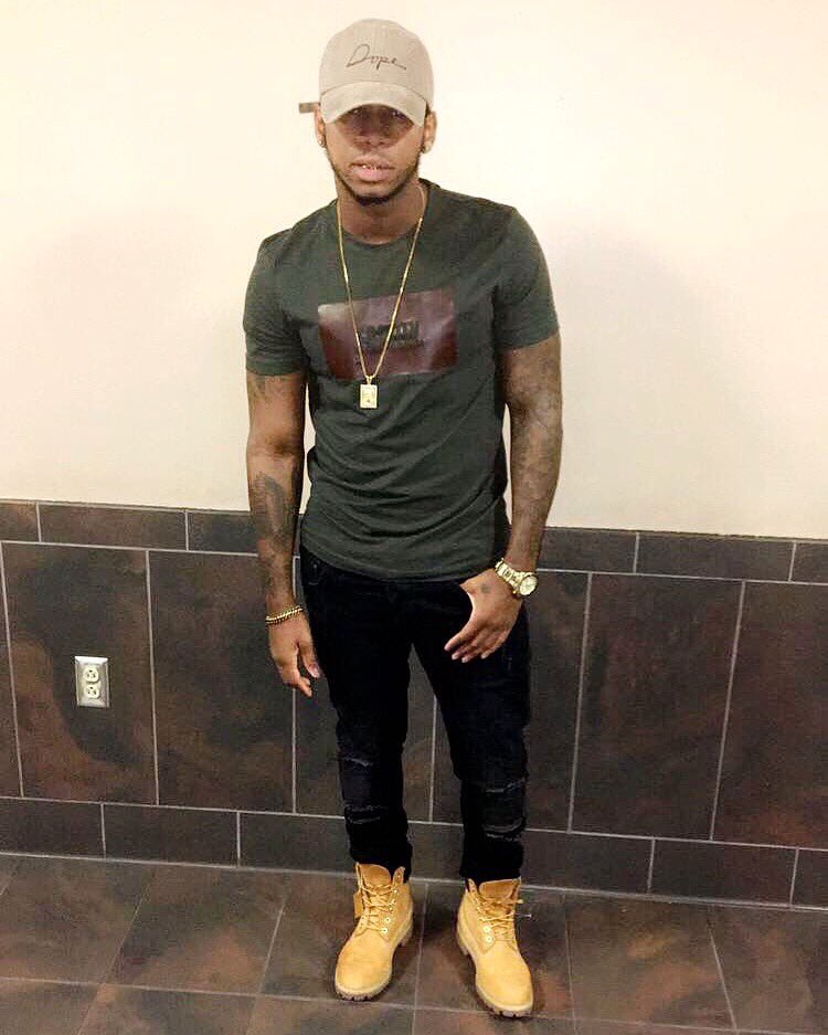 VedoTheSinger's tweet photo. Swear it's been a long road. 🙏🏽 https://t.co/tVsCPLbM2R