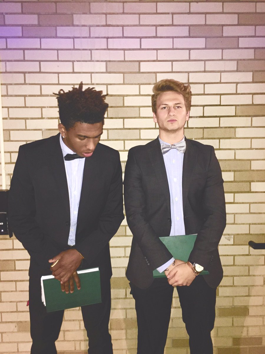jsquared4life's tweet photo. Ya boys glo'd up together! 💪🏾💪🏼 #dubchallenge https://t.co/BgyydC6skp