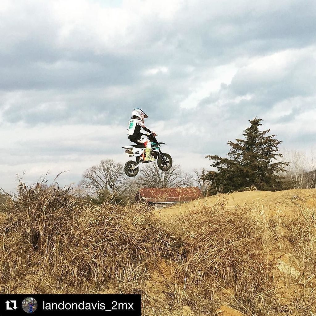 MXZenMarketing's tweet photo. Zener Landon Davis !
#Repost @landondavis_2mx ・・・
#iamazener #454elite #mxzen #hummingbird… https://t.co/ccW13KpnLP https://t.co/R9I5xwv3yN