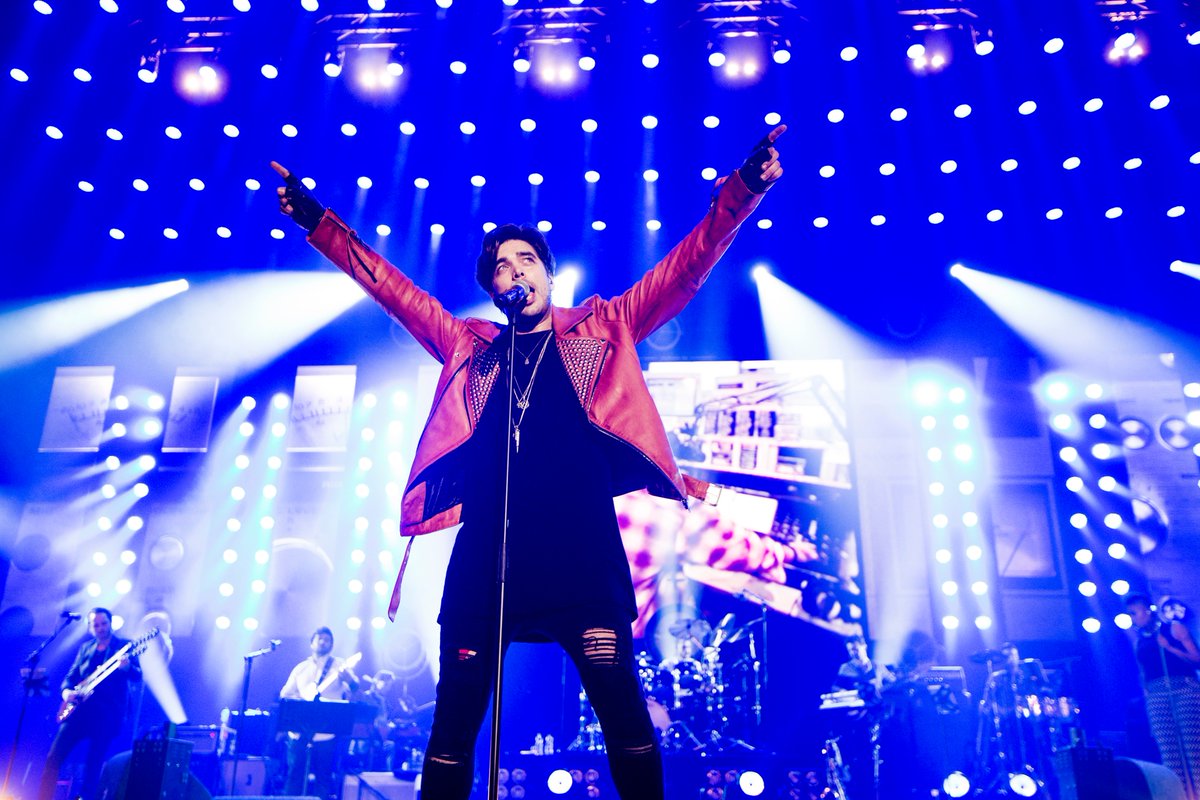 Wat een avonden!! Wil je er volgend jaar bij zijn? Koop nu je kaarten voor #Top1000AT- Waylon Live in Concert 2017 bit.ly/2gpnATA