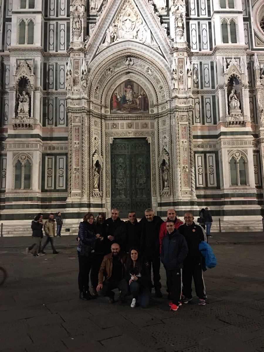 o_fragha's tweet photo. Xa en Florencia.... #maraton2016 https://t.co/bVABhYZKS9