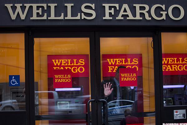 Wells Fargo tries to kill fake account lawsuit fw.to/ImzK0YB?utm_me… https://t.co/CbSKQyd5gD