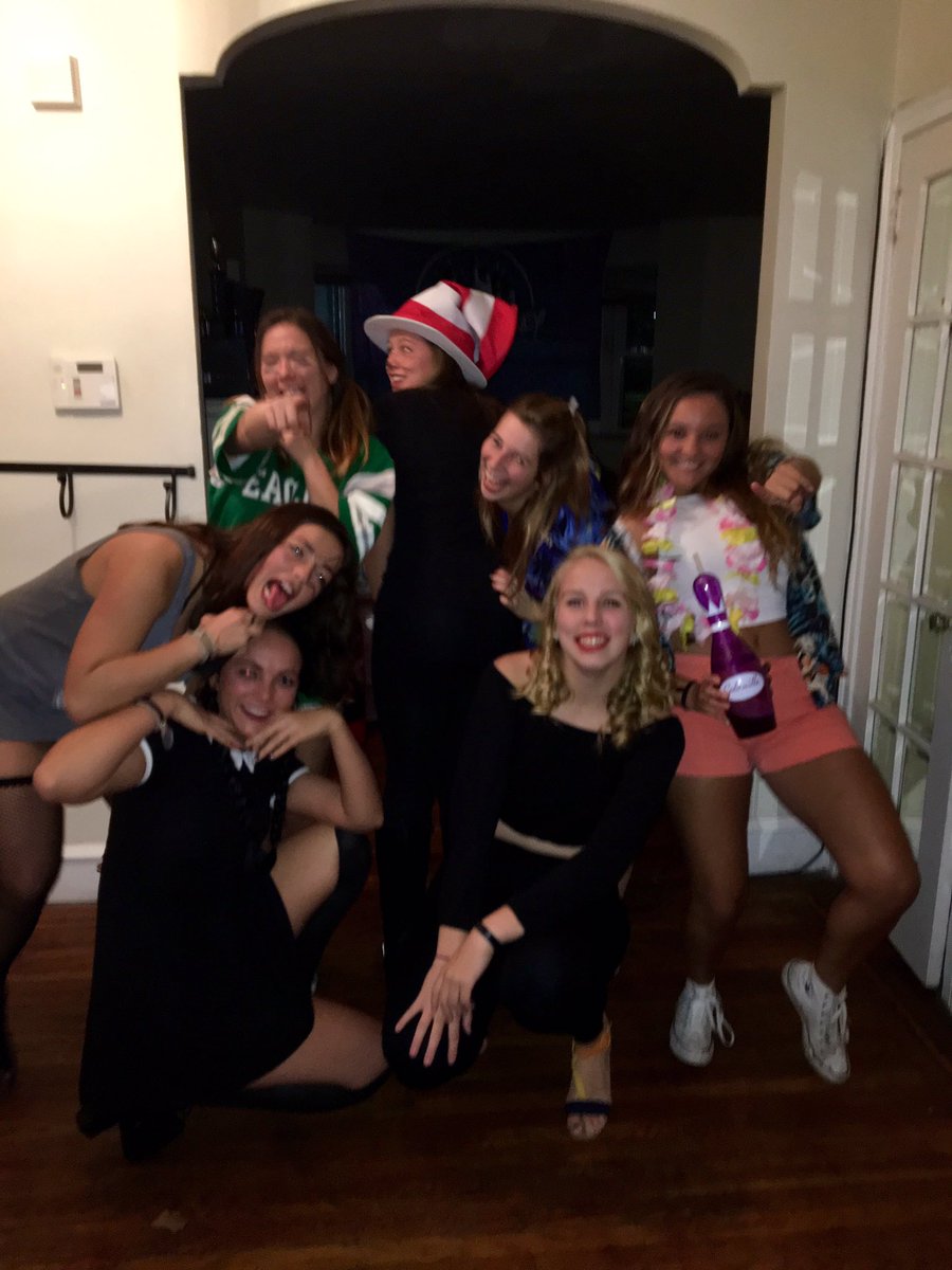 sissygural's tweet photo. whenever i stumble upon this picture it rly reminds me why we should never be in front of a camera together @laurrrc12 @kenzkaay5 @gabbbbba https://t.co/UjhupTfWJ0