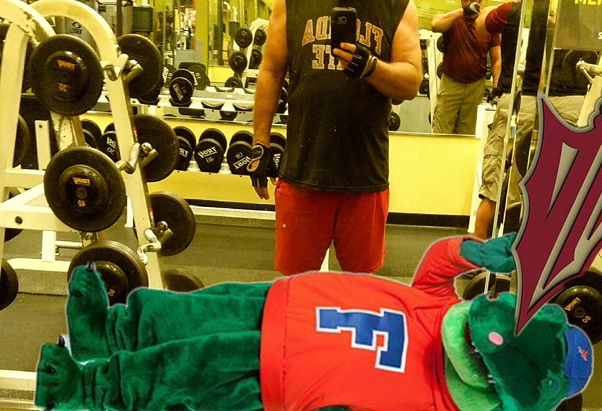 TallyChop's tweet photo. He wanted to work out with me. Hell no! #GoNoles #FSUUF https://t.co/TFXVwa6JQu