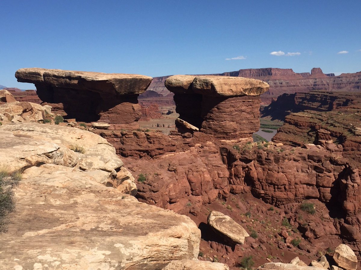 rpx53's tweet photo. #Moab is a real awesome place! The sites are incredible๐๐ผ @THEJeepMafia #Moab2016 https://t.co/I2HtUY6XbR