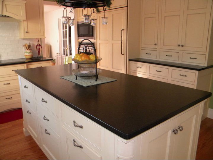 primeescap's tweet photo. #blackfriday mood with this Cambrian black leathered kitchen design #granite #primestones #miami https://t.co/gDN1ddjfSK