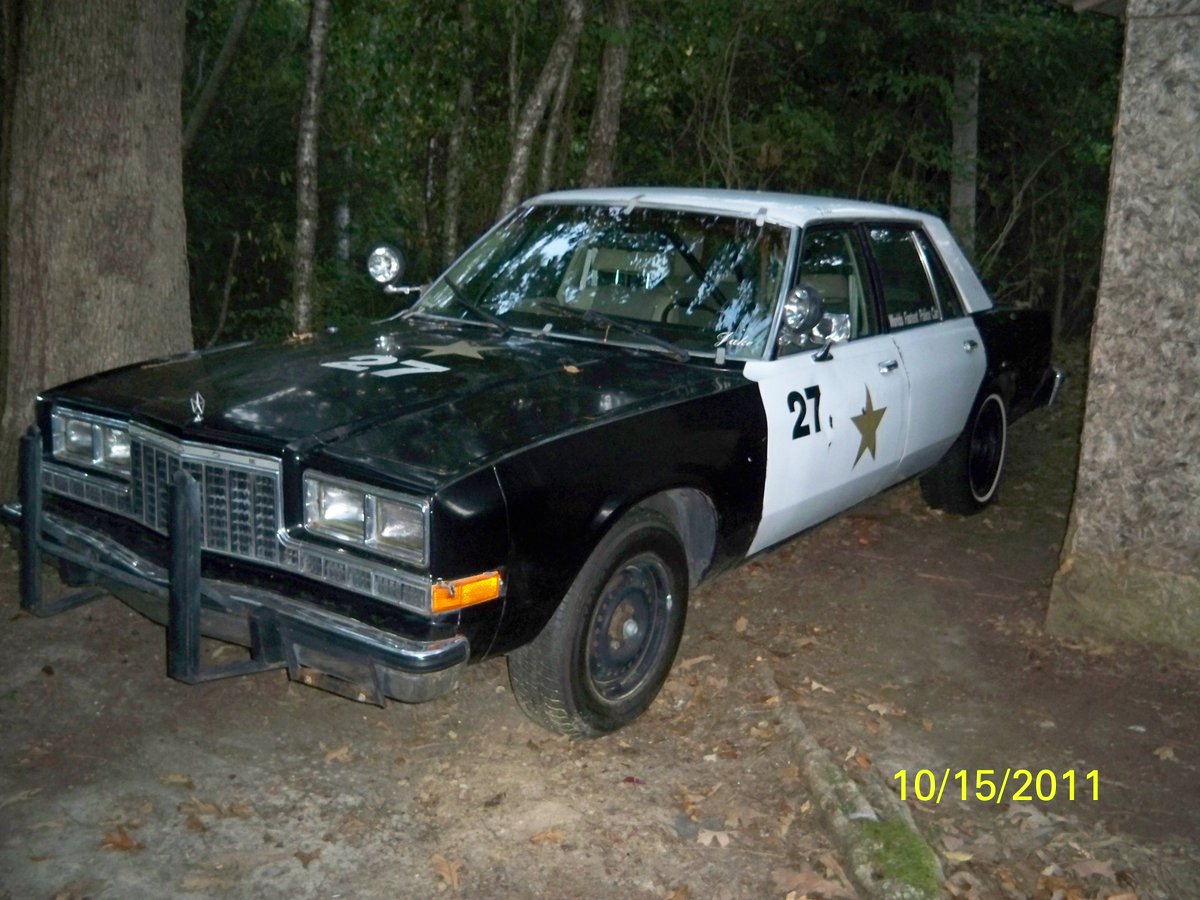 BillKinard1's tweet photo. Police Car:  For Sale:  Asking $20,000 US Dollars
Looks like car from Blues Brothers Movie
Contact Bill Kinard @ kinard_bill@yahoo.com https://t.co/5HbqqNm5u2