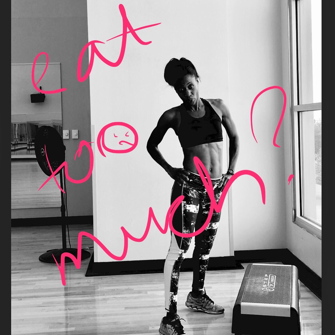 LoveYouHealthy's tweet photo. Eat 2much? Saidah's dyn0-plyo anywhere #circuit is what u need. #fitness #workout #debloat #postturkeyday #beactive #getmoving #absback https://t.co/RfcOV1Rqeo