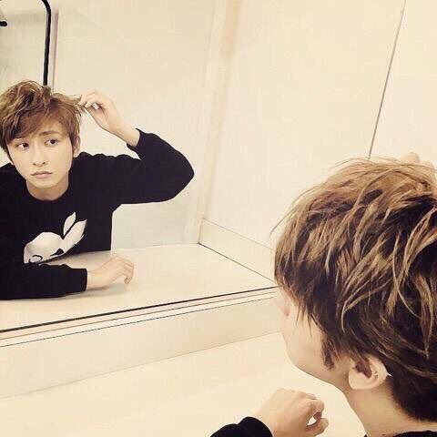 aaa_24mei's tweet photo. しんちゃん💙
Happy Birthday🎊🎁🎂

28歳、おめでとう〜🌷
これからも頑張ってください☺︎︎
そして、これからも応援してます💄💕

#與真司郎 https://t.co/KgpOk9TgnU
