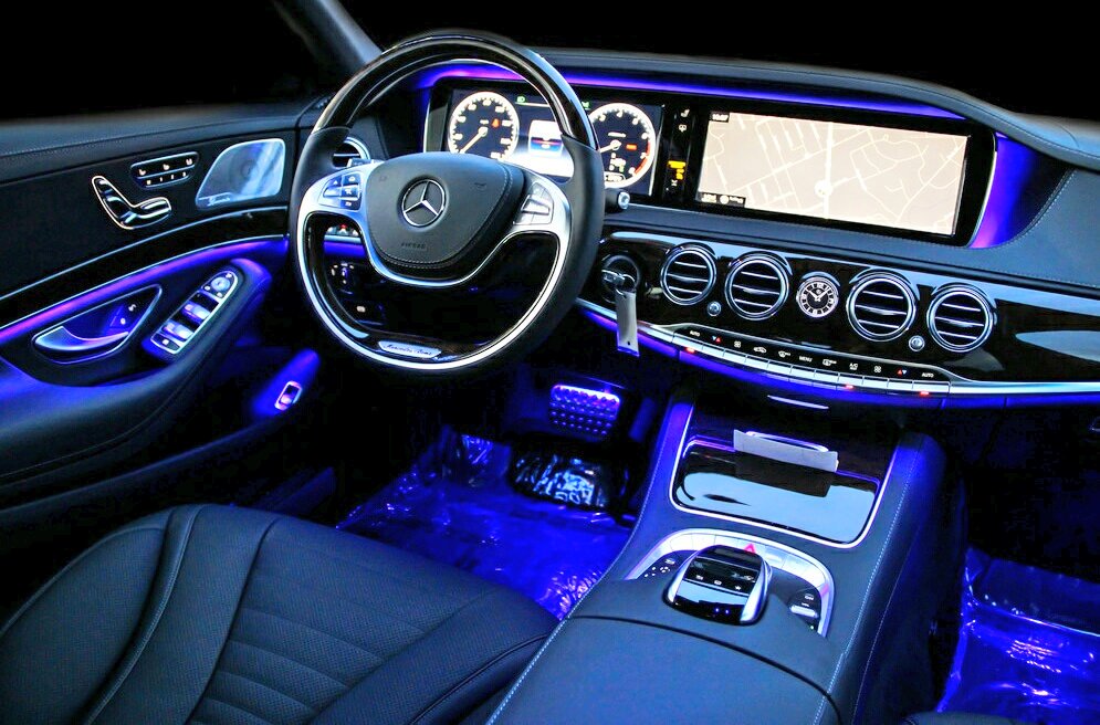 Подсветка w222. Подсветка w222. Ночной салон mercedes w222. Mercedes w222 салон. Подсветка салона мерседес 222.