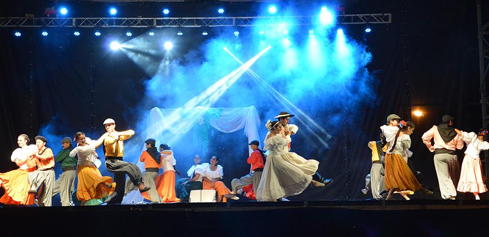 Visita_CdelU's tweet photo. 👉 #HOY comienza el #ItapéDeConcepción en predio Multieventos 💃🎤🎸🎼 
¿Venis? 😀 
#visitáConcepción https://t.co/qFfM8SJ4GP