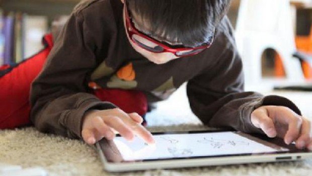 #PopulerB1 4: Ini Dampak Jika Anak Kecanduan Gadget brt.st/5nQf