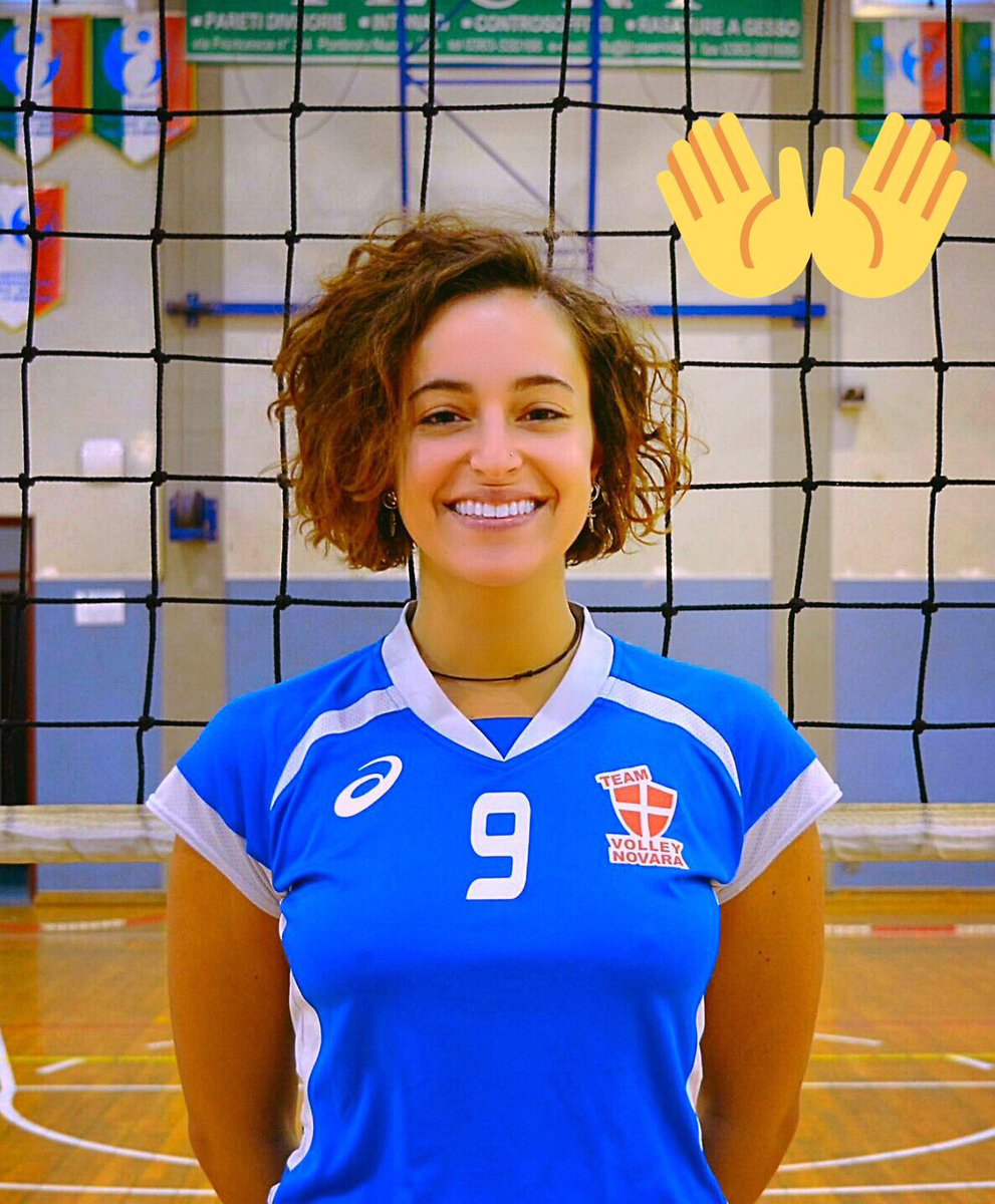 Tappo_91's tweet photo. Dove sono finiti i miei occhi? 😂 #Volley #mylife #setter #9 #AlwaysSmile https://t.co/PtoeTJHll1