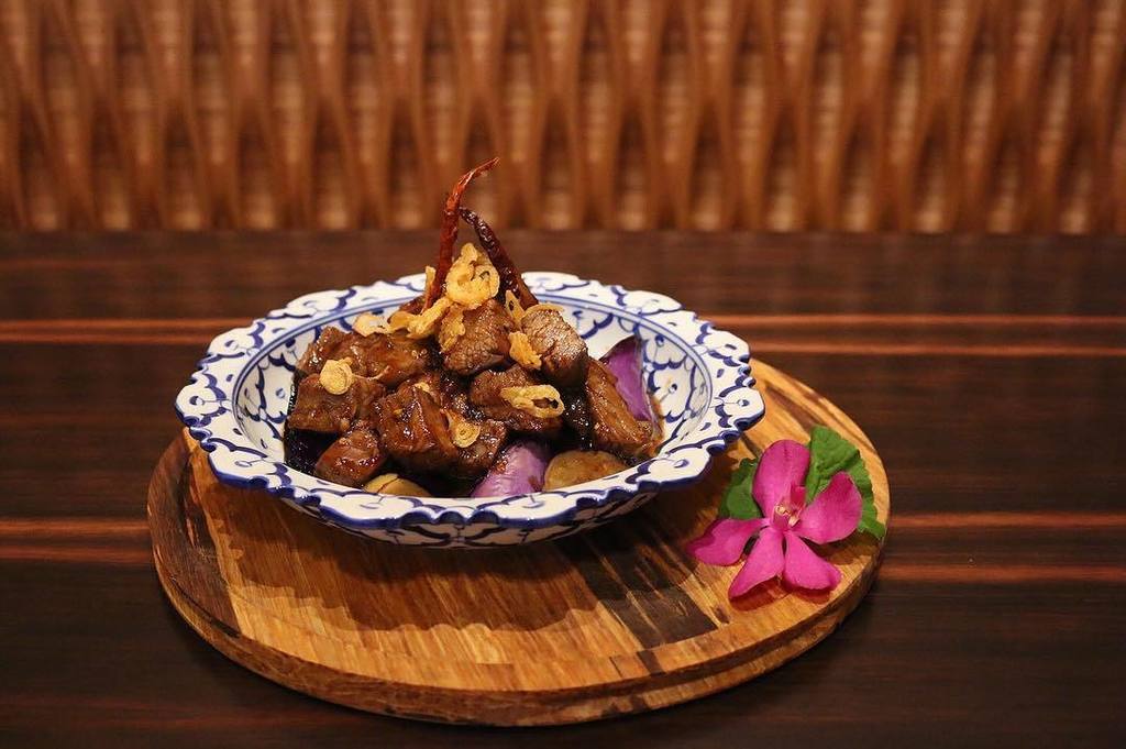 laotablesf's tweet photo. TAMARIND BEEF - Wok-fried USDA Certified Flank Steak + Caramel Tamarind Sauce W/ Roasted Purple Eggplant #LaoTable … https://t.co/uUebodcRc0