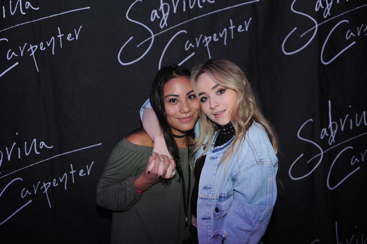 Sabrina_fanxoxo's tweet image. @SabrinaAnnLynn @dontwantitback I LOVE YOU TWO SO MUCH YOU BOTH LOOK SO BEAUTIFUL