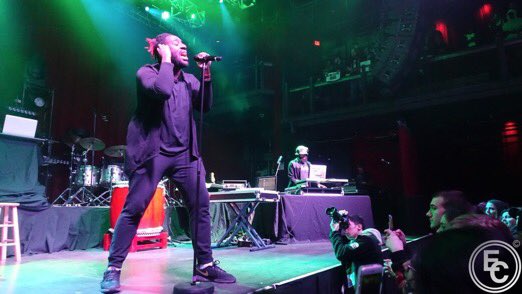 travismendesfan's tweet photo. Silver Spring, MD
#TheHumanConditionTourPartll
๐ธ: @YaTu_Chavez https://t.co/3v1iNGZgu8