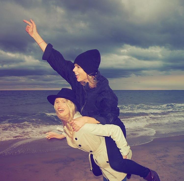 MOOOEswift13's tweet image. Taylorの加工本当すき、、😢💓
なにでやってるんだろう