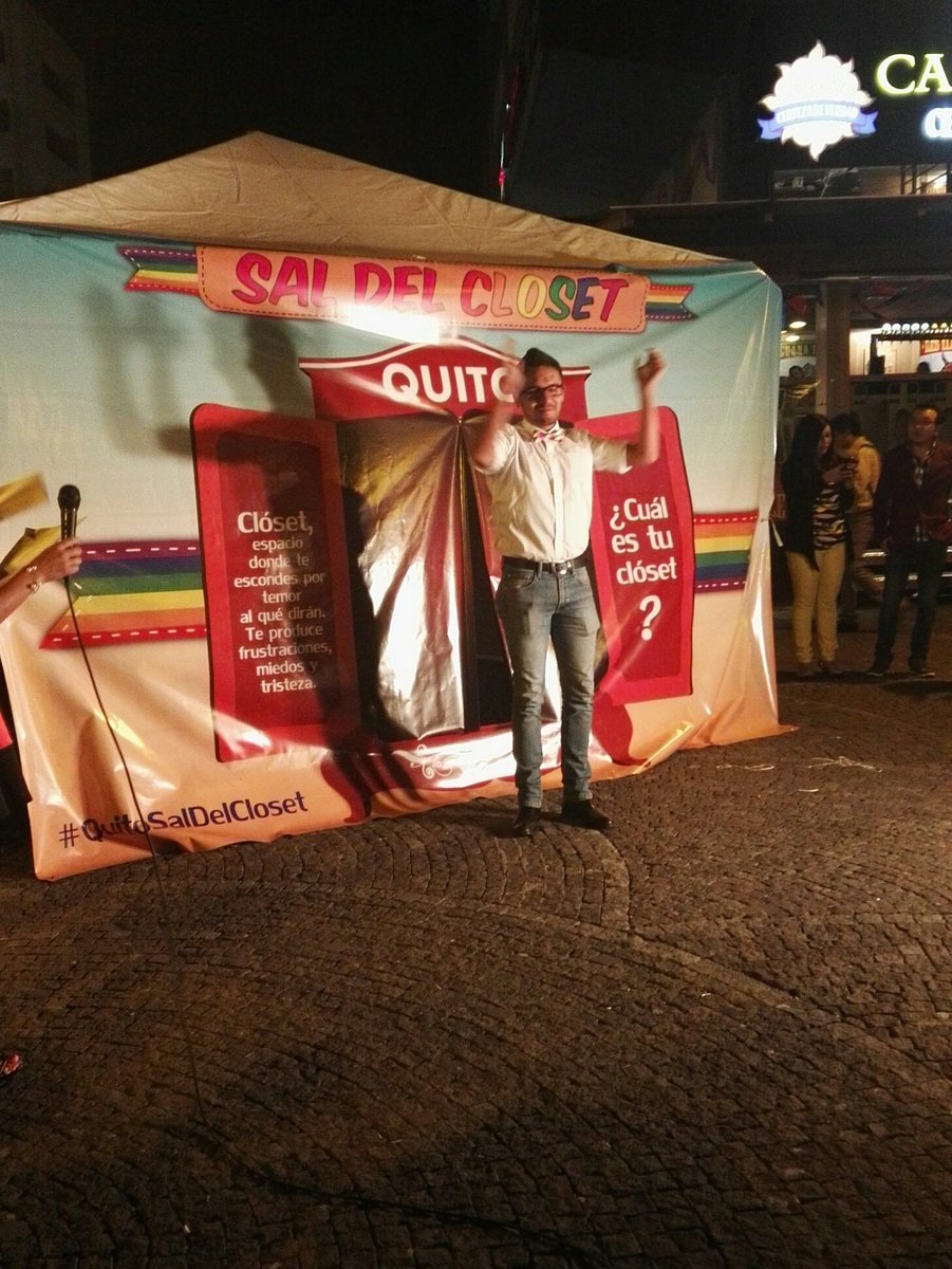 RoyGuia1's tweet photo. Llega @danomanzano para seguir con una noche de inclusión en #QuitoSalDelCloset https://t.co/TM2upDE2mx