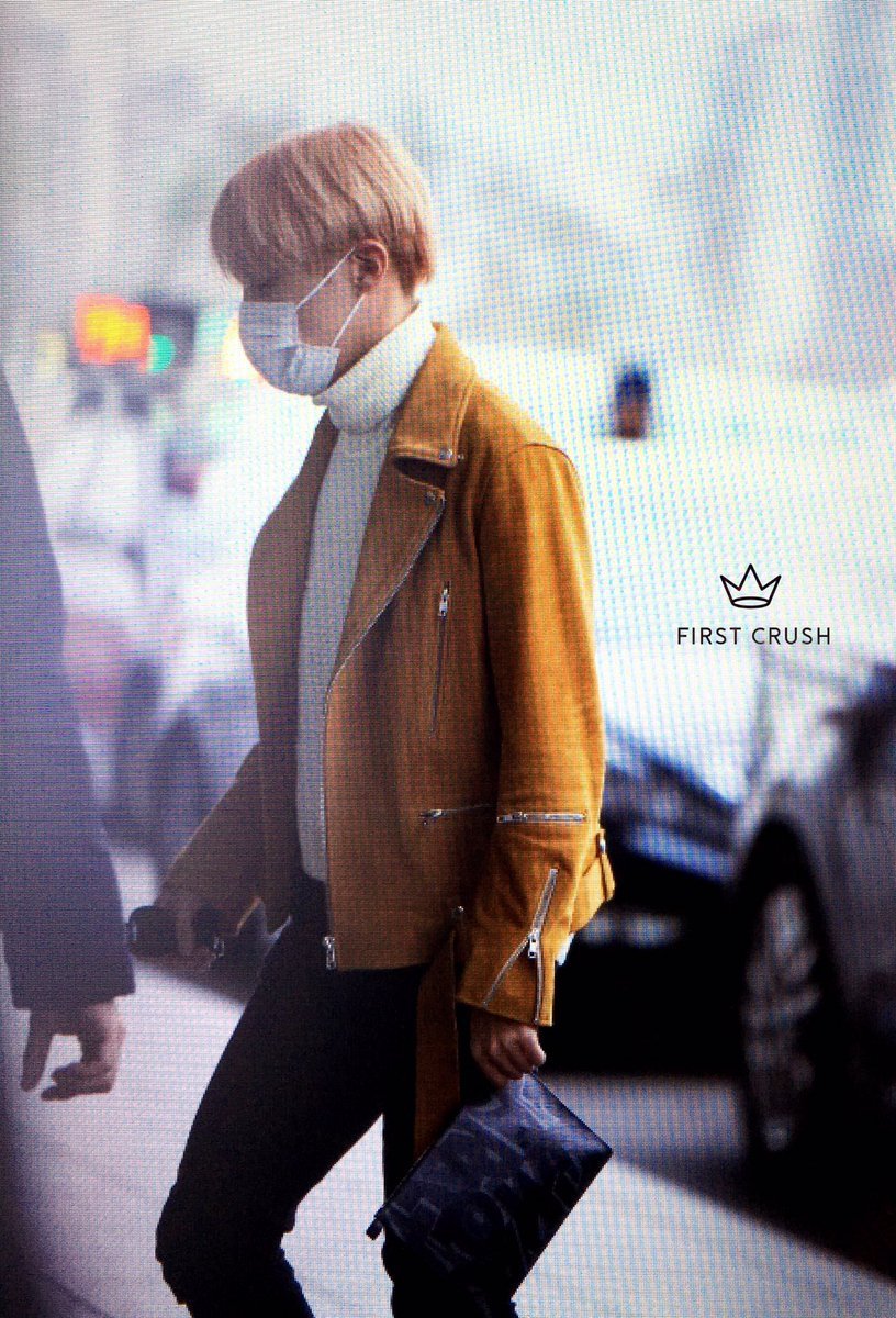 SupportBTS's tweet photo. #Fashion_King #Supermodel #Visual #JHope #Slay https://t.co/S56t72Ovtt