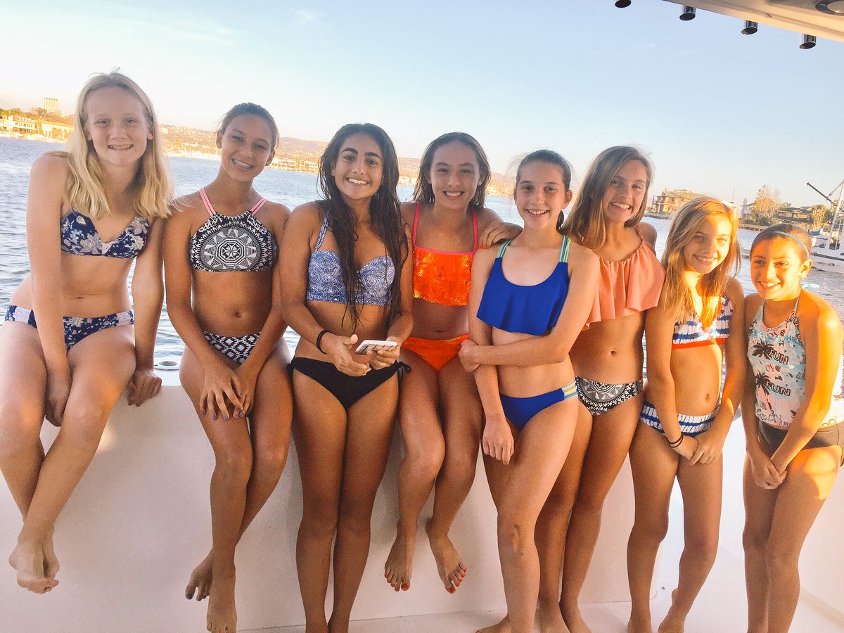 savanajordan's tweet photo. I'm so glad all of my friends were able to make it to my birthday party. ❤️#thirteen #yachtparty #birthdayweek https://t.co/NrBYV8rdFP