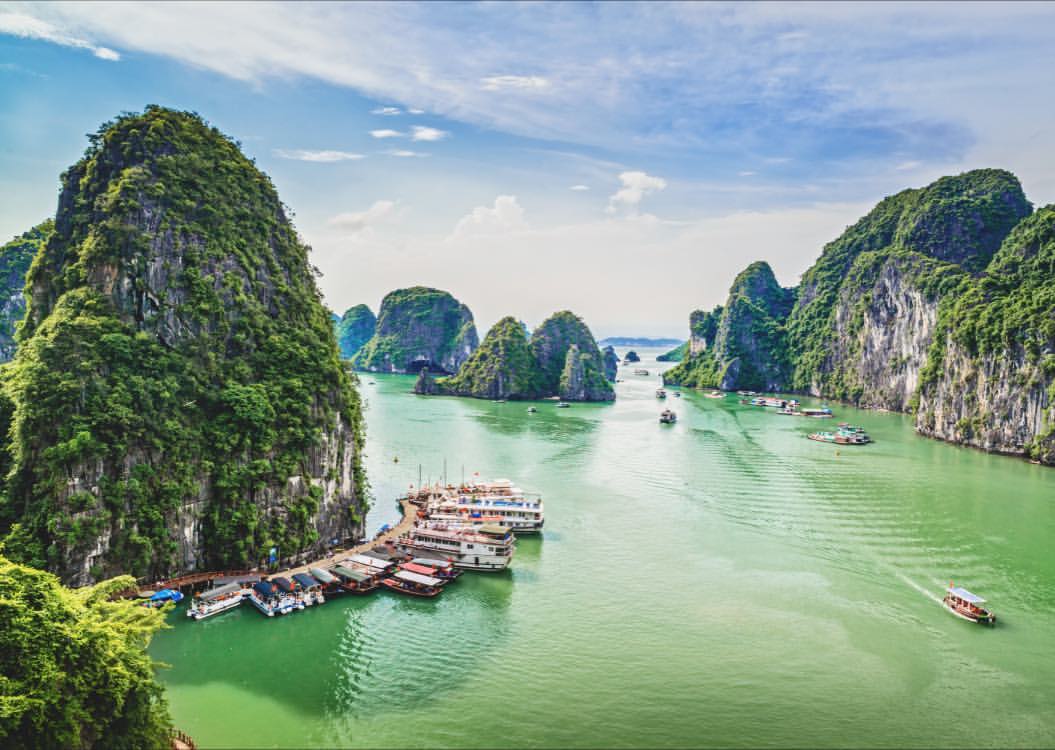 vannska's tweet photo. The countdown is on! 4 weeks till this paradise! #Vietnam #wanderlust https://t.co/tGBHRQKZvP