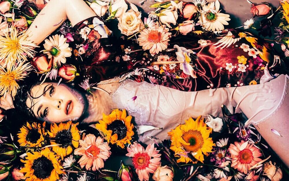 Raise your words not your #voice. It is #rain that #grows #flowers not thunder. #Rumi 🌻🌺🌷🌸🌼🌻 

#WaterIsLife 💦 
📸 <a href="/kiyanaphoto/">kiyanatehrani</a> 💄 #mayramejia