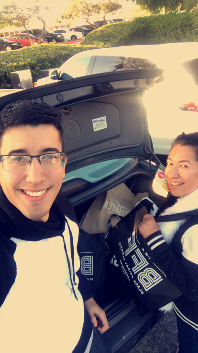 dv2624's tweet photo. First time #BlackFriday shopping with #mom!  I think it's safe to say I'm officially a #BFFanatic    #WestminsterMall https://t.co/m7dkqZiYj5