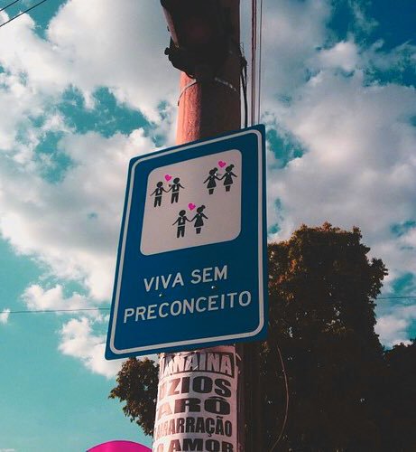 ExTrouxa11's tweet photo. Que essa placa esteja em todos os postes. Amém. https://t.co/NdimfweAyI
