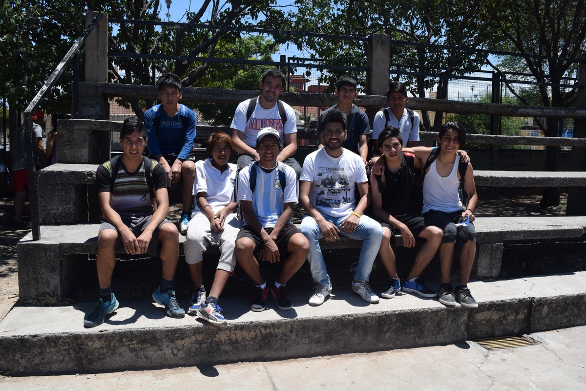 Hay equipo!!! #LaEscuelaSaleDeLaEscuelaSalta Caj Walter Adet Salta Nº5170 Presentes