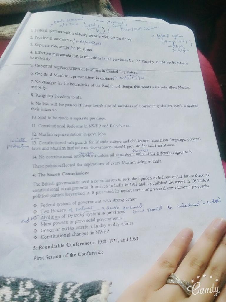 thatboldass's tweet image. Why does this course even exist ? 
#PakStudies 😵😵 
#Ratty