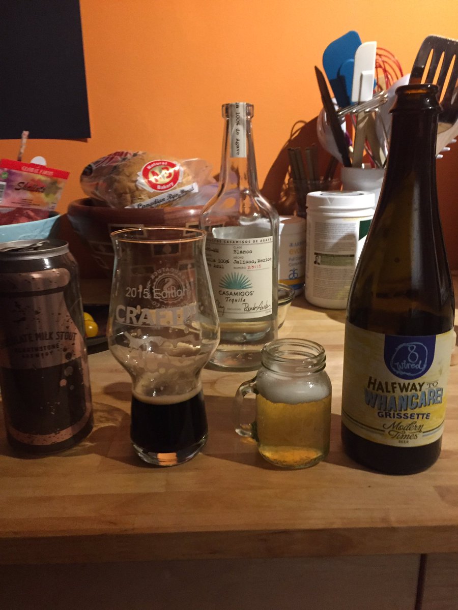 ChuckOnyschuk's tweet photo. My drink choices tonight. Brought to you by..... Tequila. @8wiredbrewing @hearthstonebeer @Casamigos #Tequila #yeg #tgif https://t.co/laqVDqJstE
