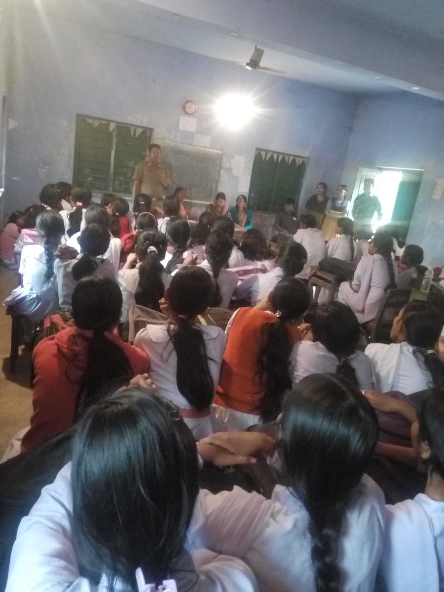 spbankura's tweet photo. #OndaPS organized #SocialAwarenessProgramme under #ProjectJagaran on 25.11.16 at Onda Girls School on various issues. https://t.co/1iVkdH3UGW