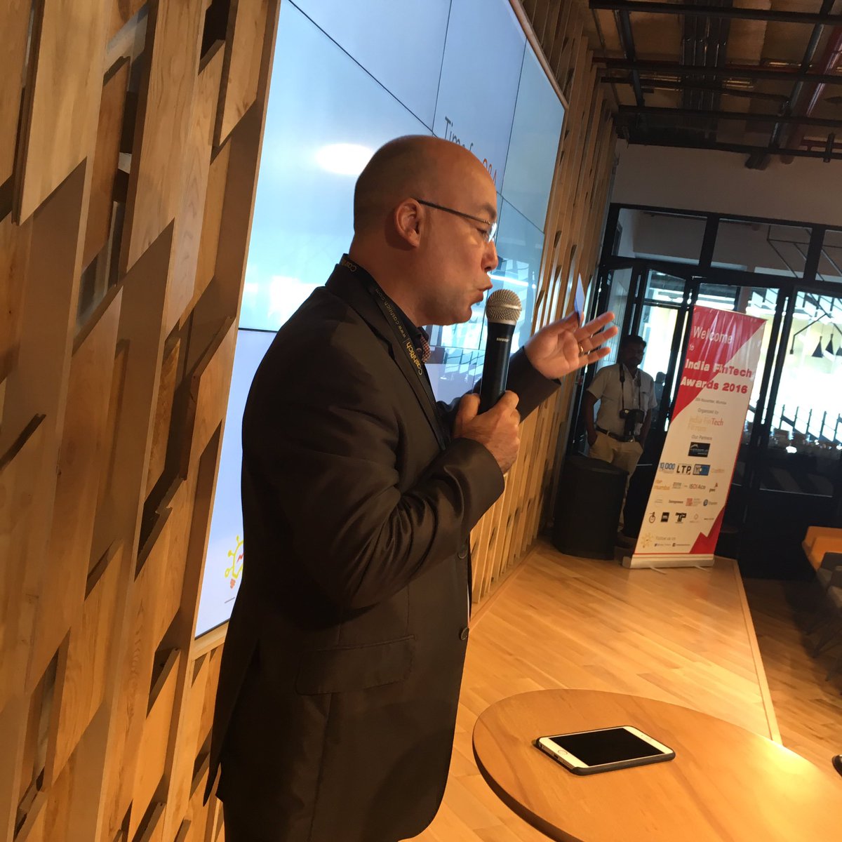 MEREALBIOMETRIC's tweet photo. Co-founder Philippe Blot @philblot demonstrates our smart card in the #IndiaFinTechAwards in #Mumbai https://t.co/dVHktYnuDu