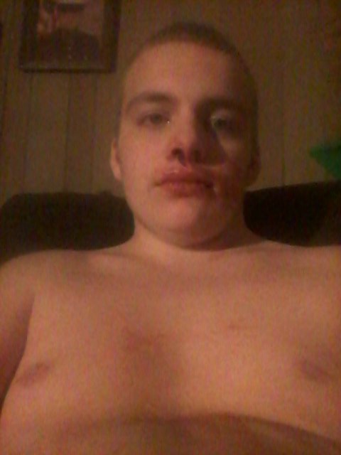 lazy_skele's tweet photo. IM DONE WITH FUCKING NOSE BLEEDS😂😂😂 https://t.co/8Vh7LHlyW8
