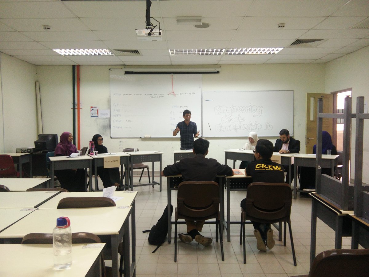 edciium2016's tweet photo. #CIVESA vs #ENGINIUS team 
3rd round finish! https://t.co/g2KAU7YbTb